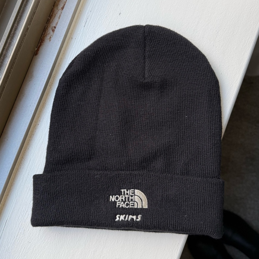 SKIMS x The North Face Onyx Beanie